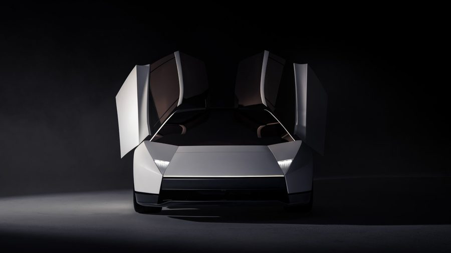 Tesla представила обновленный Roadster, прием заказов начался в Китае